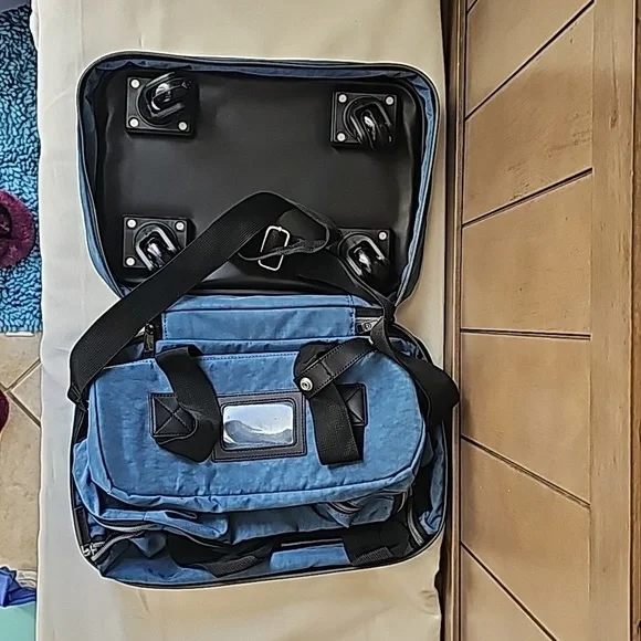 BIAGGIZipSack 22 inch Foldable Spinner Duffle